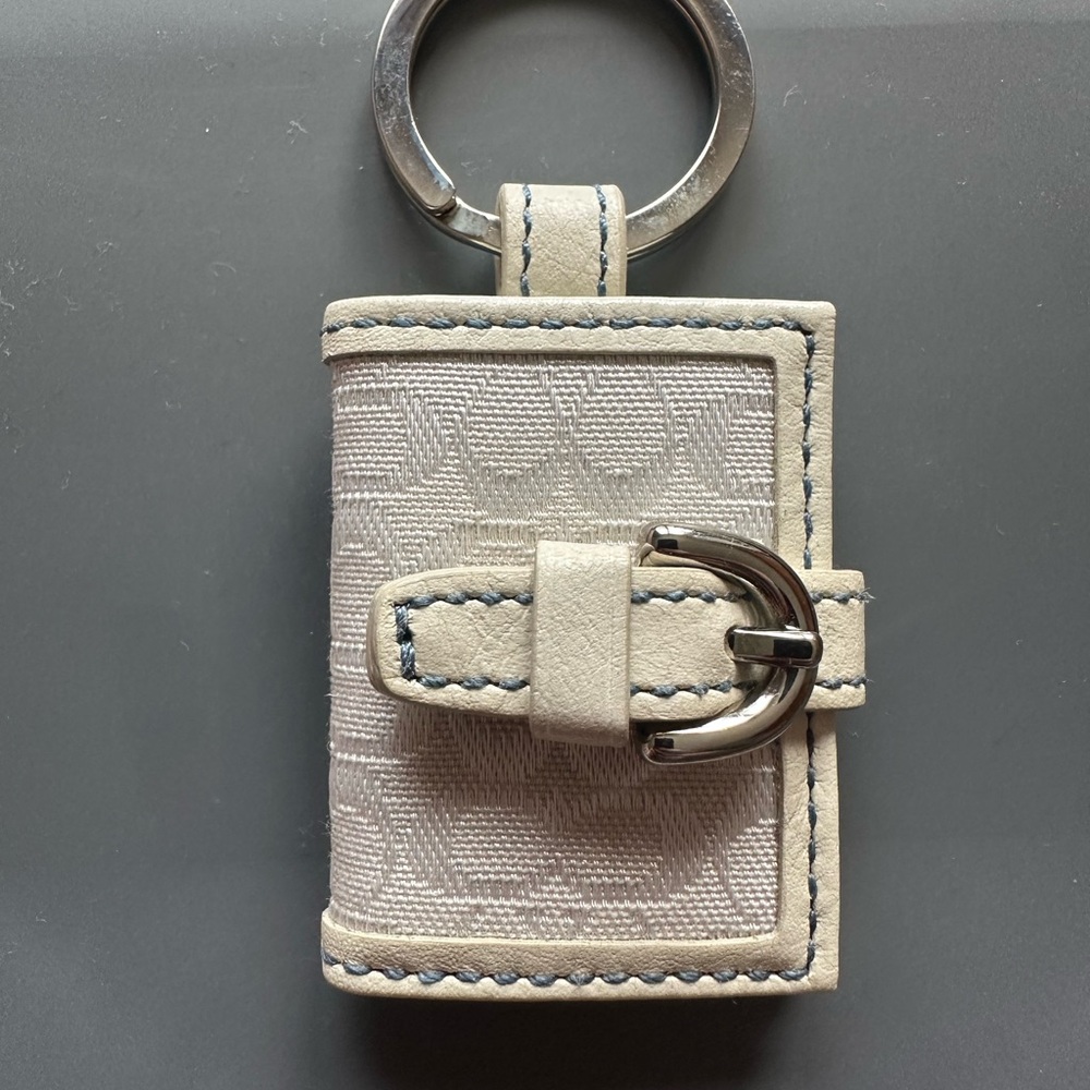 Coach Cream Keychain Photo holder with Silver Ring